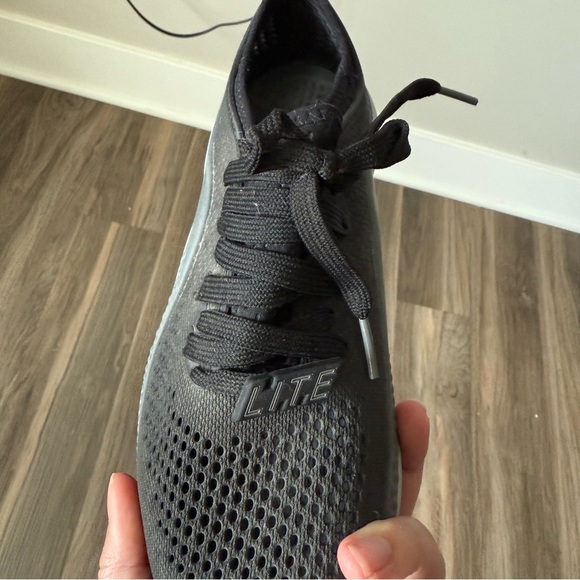 Women’s Crocs LiteRide 360 Pacer Sneakers Size 7 - Picture 5 of 5